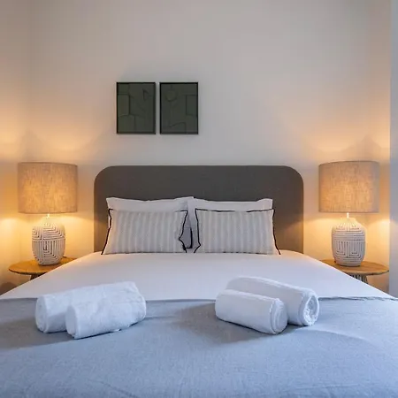 Radiant In Center By Lovelystay * ליסבון