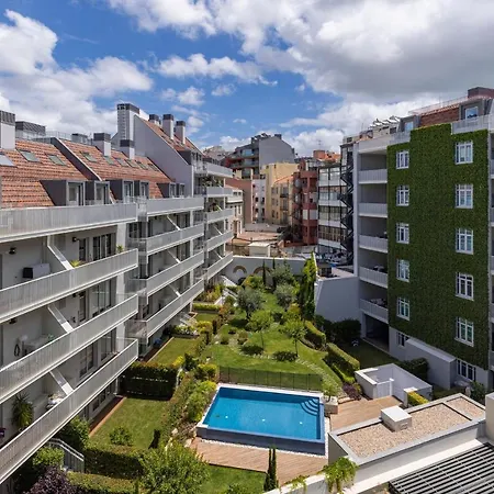 Radiant In Center By Lovelystay *